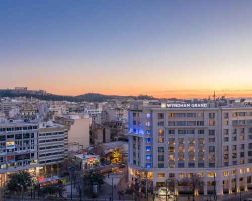 Zeus Wyndham Grand Athens Отели рядом с достопримечательностью «Мечеть Тзисдаракис»