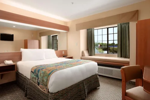 Microtel Inn & Suites by Wyndham Panama City Hotels in Lynn Haven