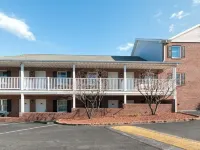Inn at Cemetery Hill Hotels near Rupp House