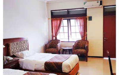 Hotel Indah Jaya Solo Hotels in Punggawan