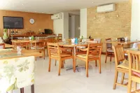 Samba Villa da Praia - breakfast