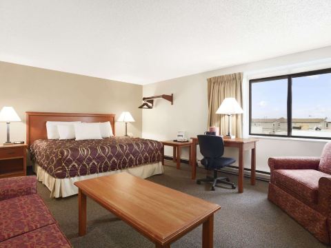 Super 8 by Wyndham Williston ND