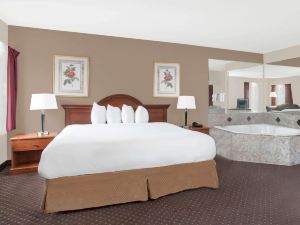 Baymont Inn & Suites by Wyndham San Marcos Outlet Malls