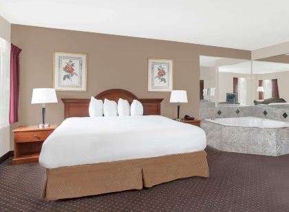 Baymont Inn & Suites by Wyndham San Marcos Outlet Malls