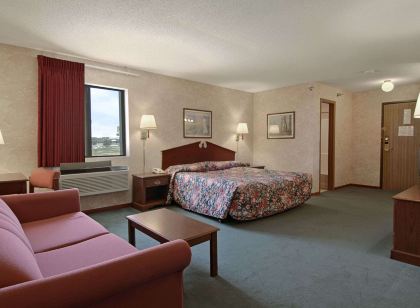 Days Inn by Wyndham Salina I-70