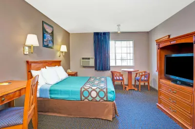 Super 8 by Wyndham Upland Ontario CA Hotel dekat George M Gibson Senior Center