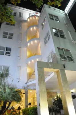 Parra Hotel & Suites - salle de sport