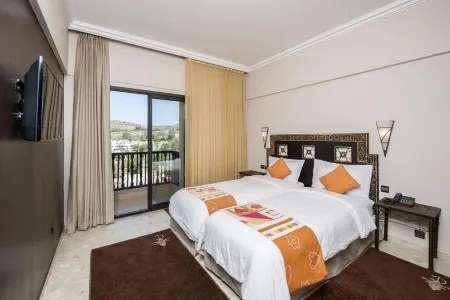 Oasis Hotel & Spa