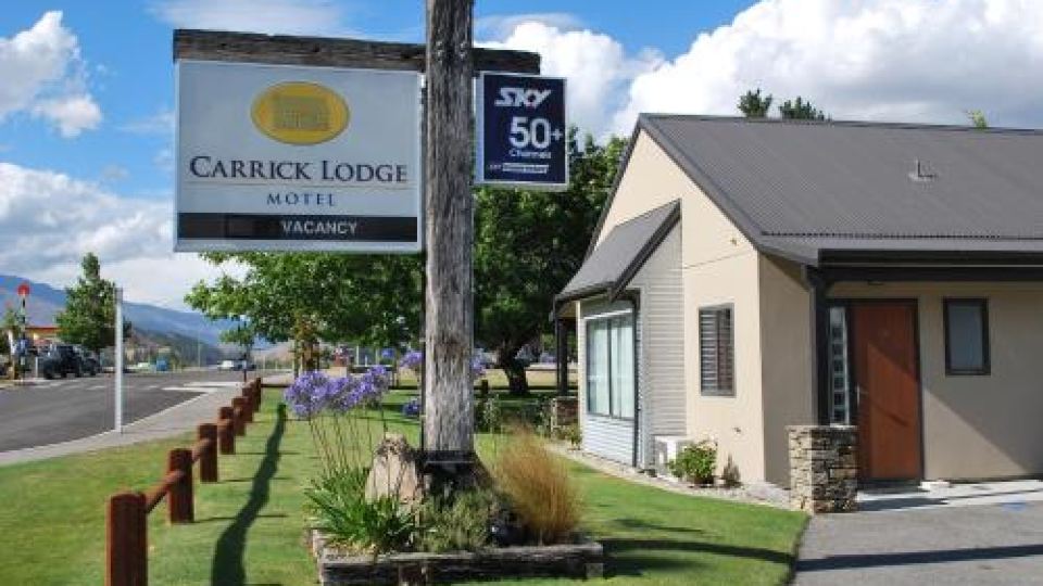 Carrick Lodge Motel