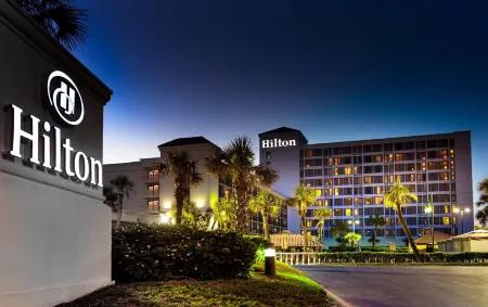 Hilton Galveston Island Resort Отели рядом с достопримечательностью «Галвестон Айленд Конвеншен Сентер эт Сан Луис Резорт»