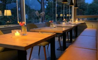 Zeitlos Hotel Und Restaurant am Fuchsbach - Housity