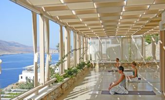 Aegialis Hotel & Spa