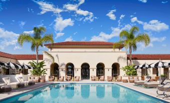 Pasadena Hotel & Pool