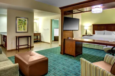 Hampton Inn & Suites Coconut Creek