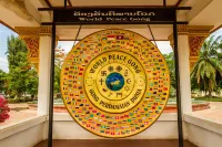 Atlantic Hotel Ambon Hotellit kohteessa Amahusu