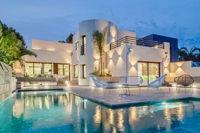 Villa N15 en Plein cœur de la Marina, Proche de Rosas, Costa Brava Windoor Real Fly 주변 호텔