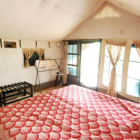 K Gudi Wilderness Camp-Jungle Lodges Отели в г. Чамраджнагар