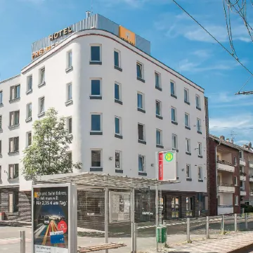 B&B HOTEL Düsseldorf City-Süd Отели рядом с достопримечательностью «Парк Фольксгартен»