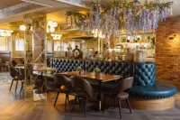 The Redhurst Hotel Glasgow - parking