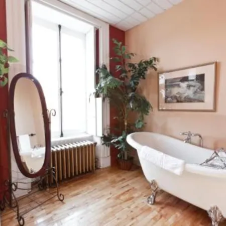 Manoir Sur le Cap Отели рядом с достопримечательностью «Большая Аллея»