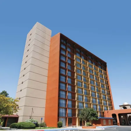 Crowne Plaza ALBUQUERQUE by IHG