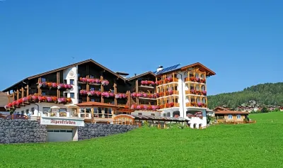 Hotel Alpenfrieden Các khách sạn gần Parrocchia Maranza
