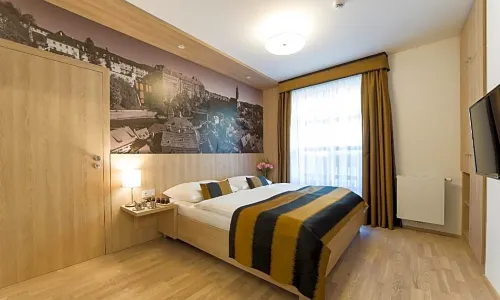 Garni Hotel Castle Bridge
