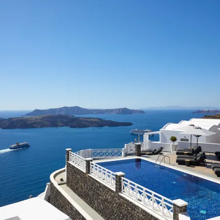 Petit Palace Suites