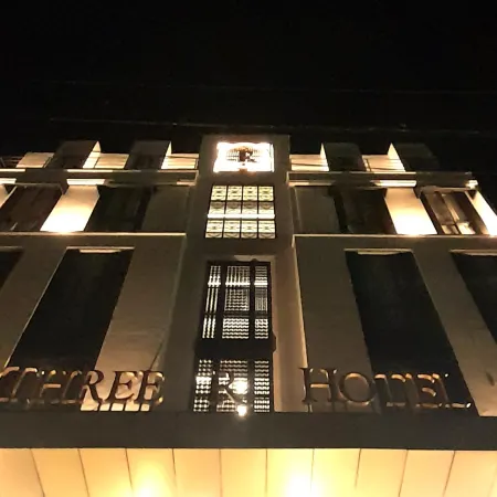 Three R Hotel