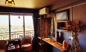 Cafe Beyond and Guest House