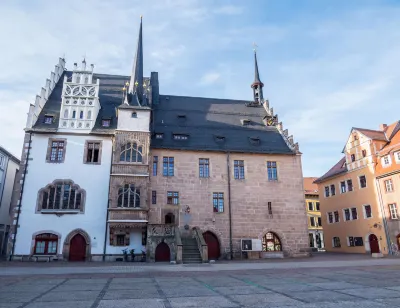 Ringhotel Schlossberg Отели в г. Пёснек