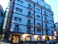 Hotel San Pietro Hotels near MUSA