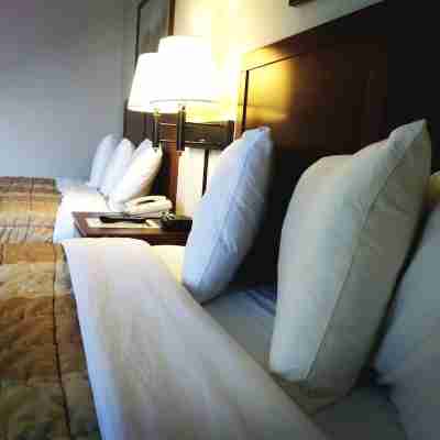 Madelia Hotel & Suites Rooms