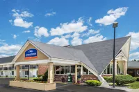 Howard Johnson by Wyndham Bangor Hotels in Hampden