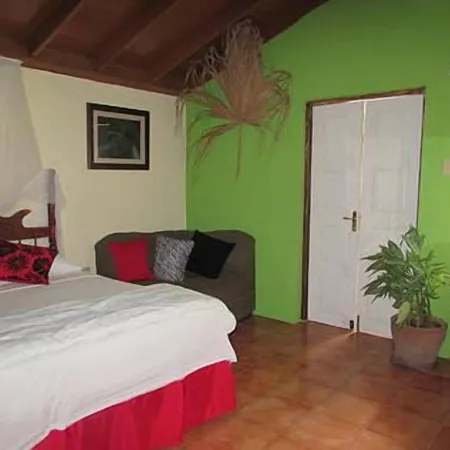 RafJam Bed & Breakfast