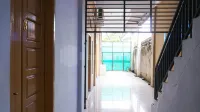 The Karo's Residence Mitra RedDoorz Hotels in Medan Johor