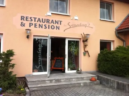 BEI SONNTAGS Отели в г. Клиттен