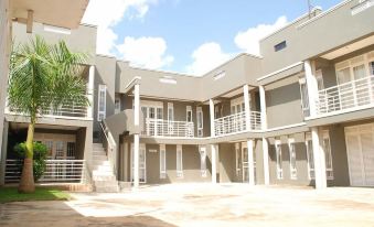 CommonLens Inn - Housity