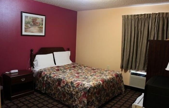 Holiday Lodge