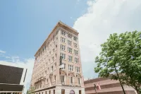 The Esquire Hotel Downtown Gastonia, Ascend Hotel Collection Hotels in Gastonia