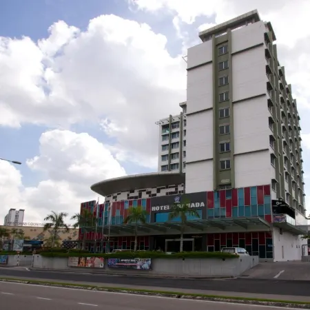 Hotel Granada Johor Bahru Отели рядом с достопримечательностью «Торговый центр Перлинг»