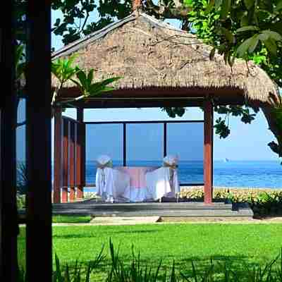 Pool Villa Merumatta Senggigi Hotel Exterior