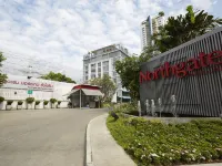 Northgate Ratchayothin Hoteles cerca de Escuela Horwang