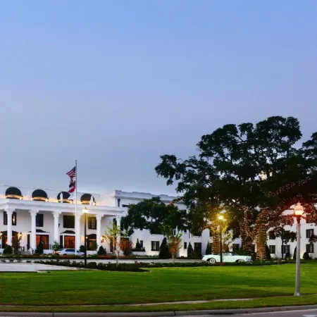 White House Hotel