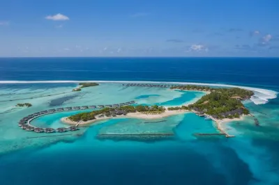 Cinnamon Dhonveli Maldives Hotel a Himmafushi