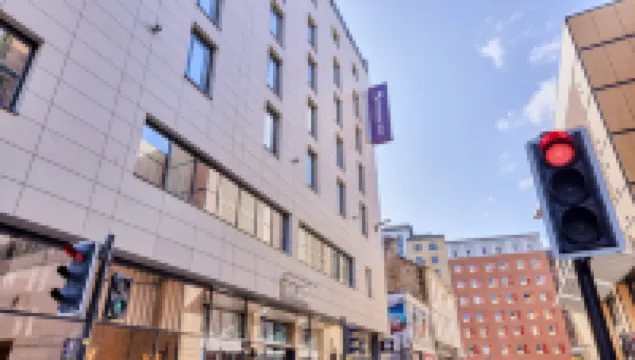 Premier Inn Glasgow City Centre (St. Enoch Square)