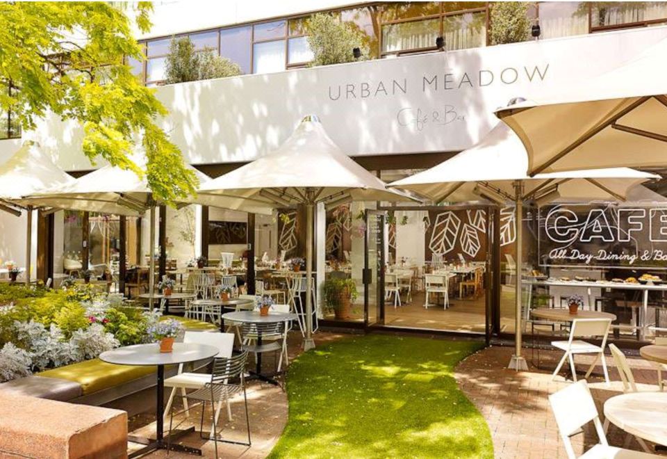 하이드 파크 지점 Urban Meadow 레스토랑 인테리어