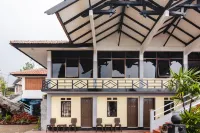 OYO 1852 Intan Bromo Homestay Hotels in Tosari