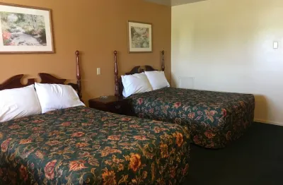 Deluxe Inn