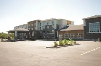 Best Western Plus Lacombe Inn  Suites Hotel in zona Bed Bath & Beyond